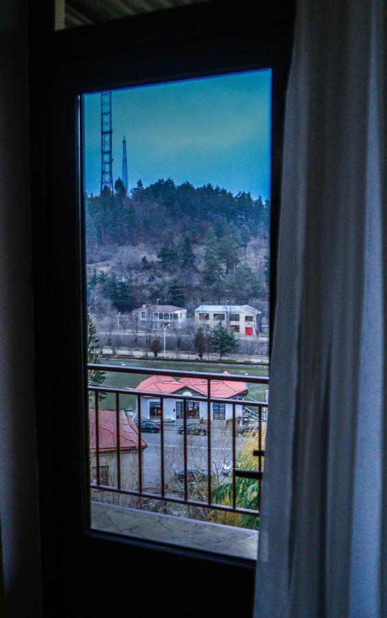Paxlava Guesthouse & Restaurant Dilijan Exterior foto